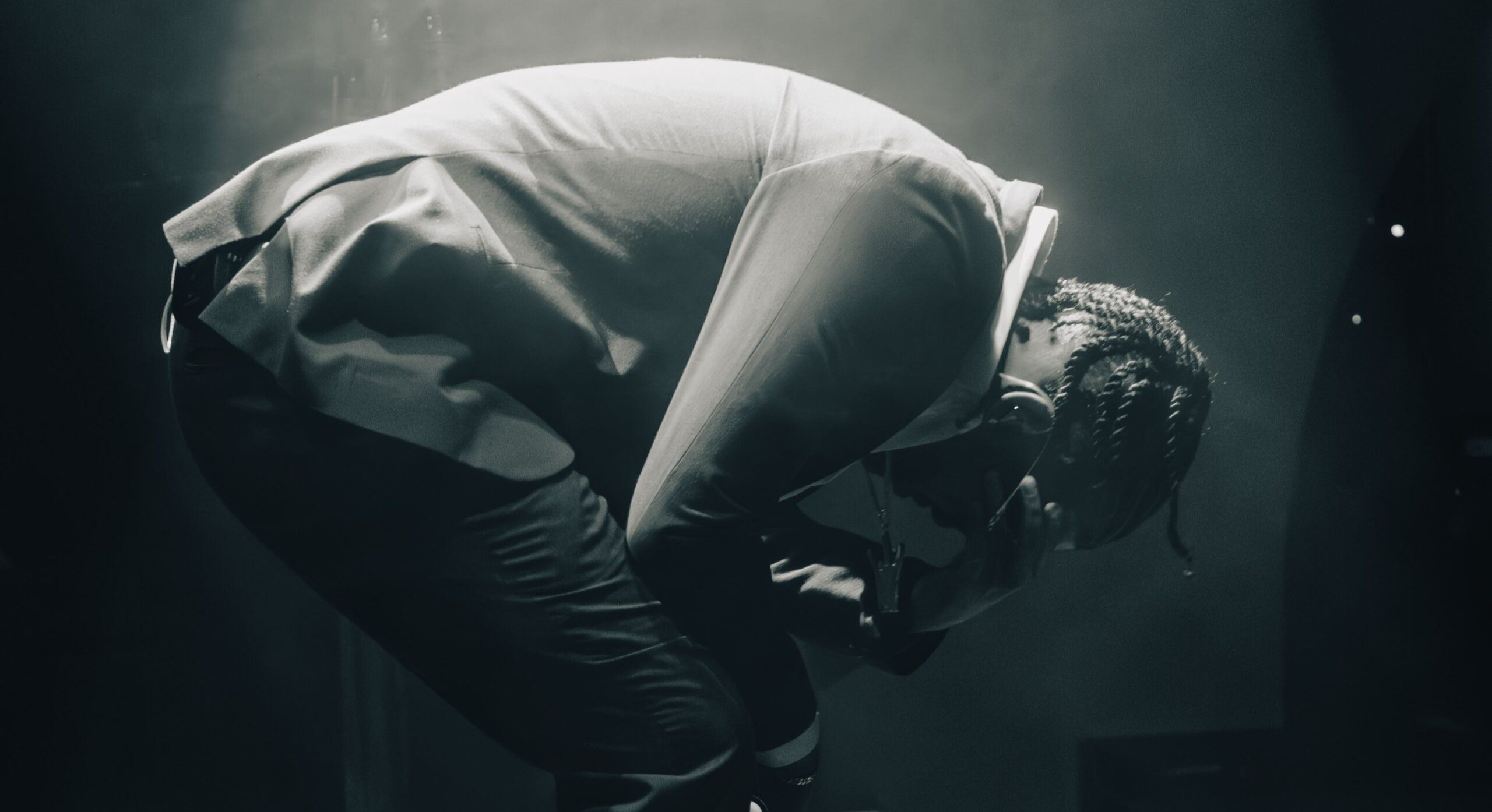 GIMARIO firma con Universal Music Centroamérica y da un nuevo paso hacia la escena internacional