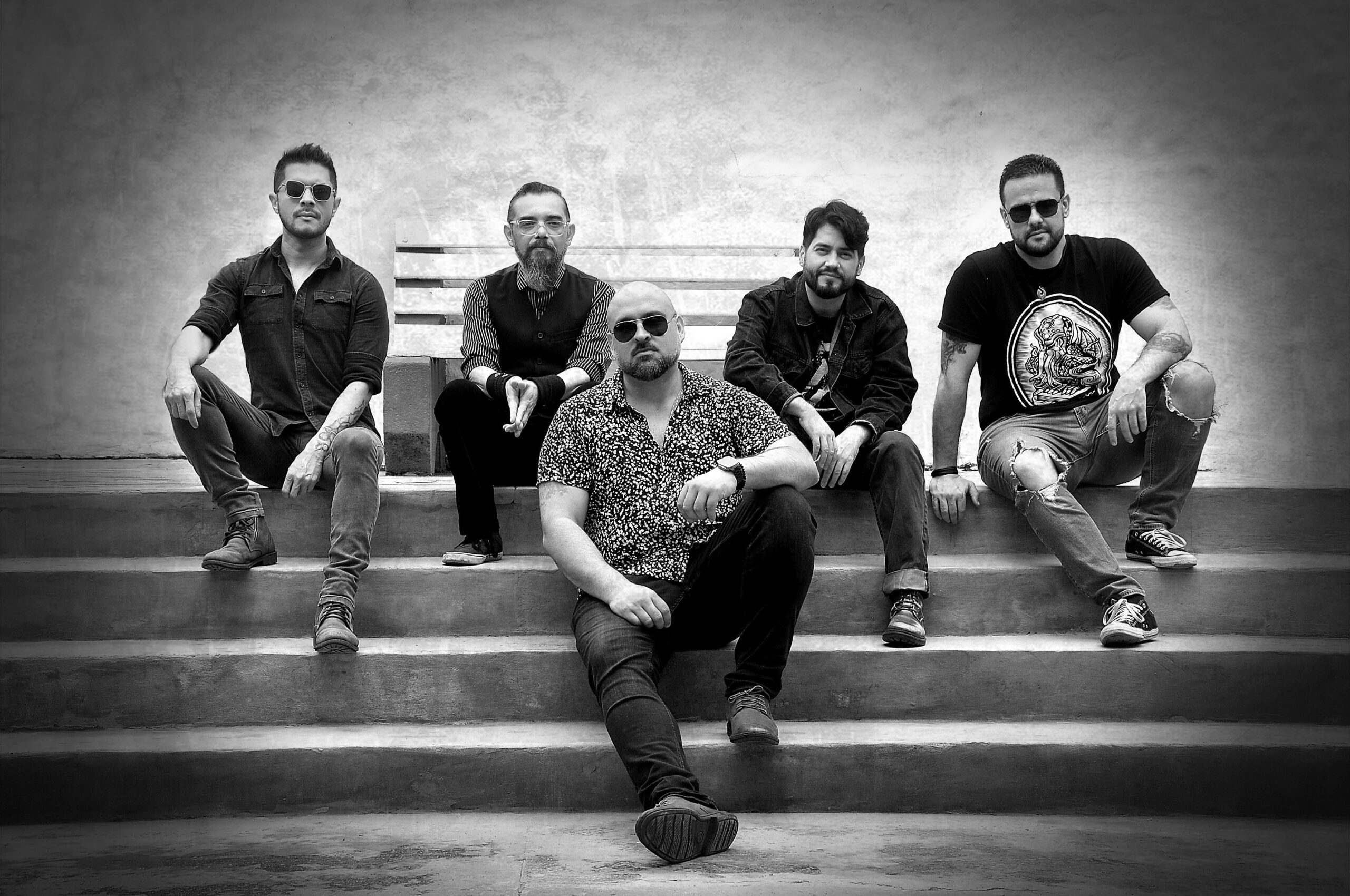 Dream of Fire mira hacia adentro con su nuevo sencillo “Here Tomorrow”